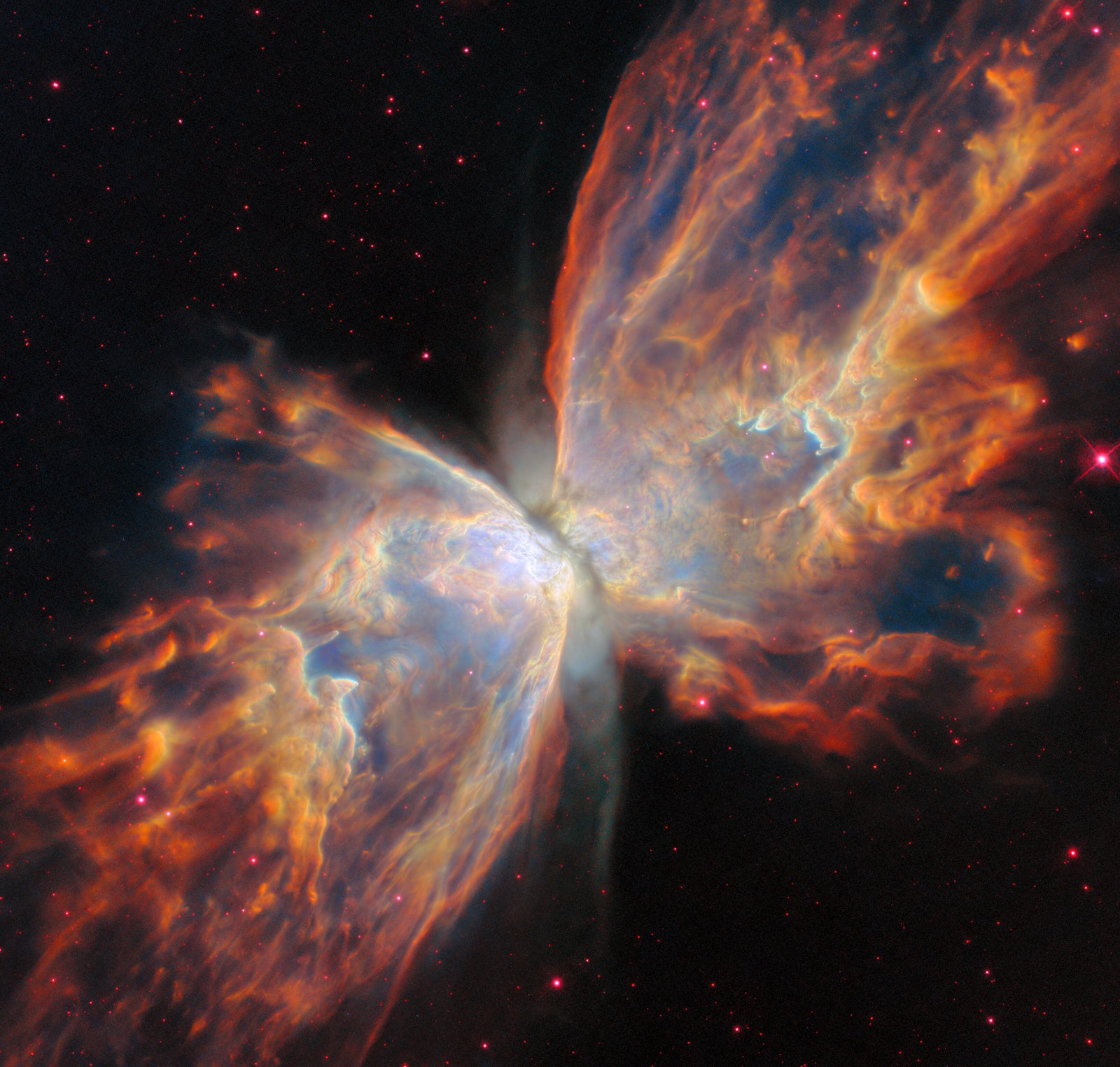 Туманность Бабочка NGC 6302 на снимке «Хаббла»